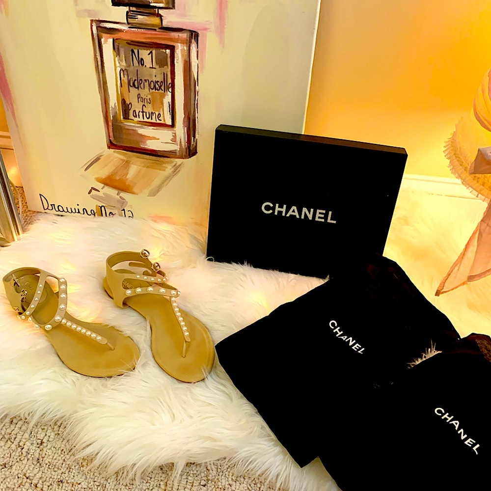 Chanel ladies sandals size 8